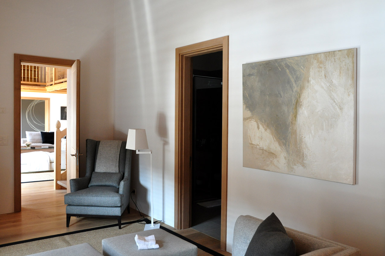 Ski Chalet, Kloisters (continued)